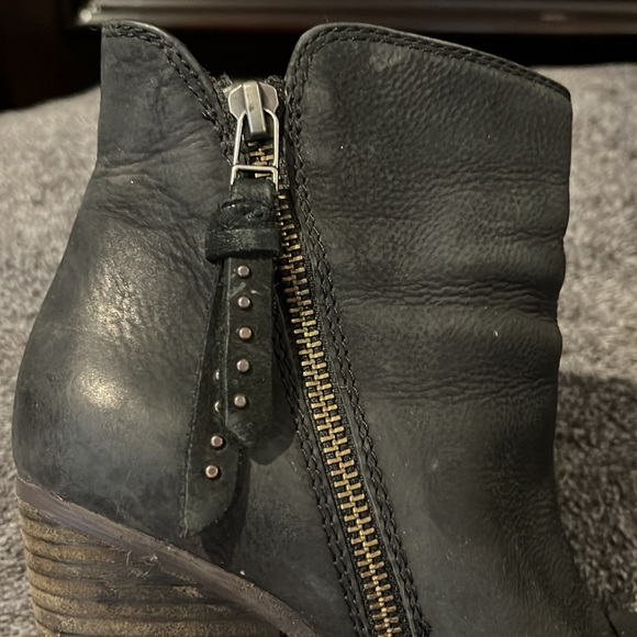 COPY - Steve Madden Size 8 Black RYATT Booties GUC - Picture 9 of 9